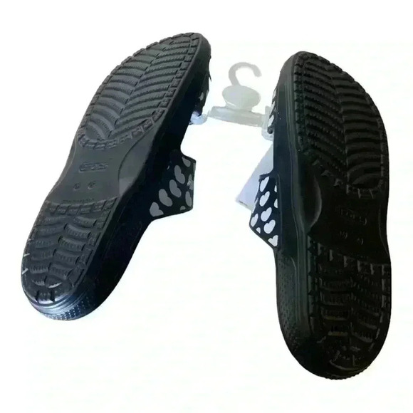 Crocs Heart Print Sandals Men\'s Size 15 Shoes NEW
